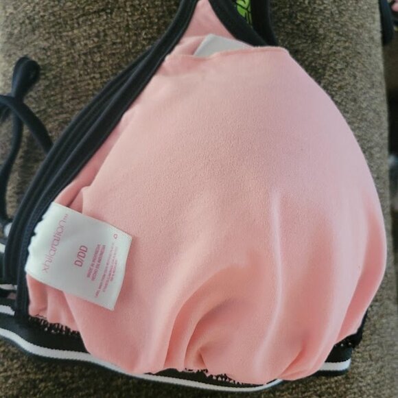 Pineapple Bathing Suit | Swimsuit Top | Medium/ D - Picture 9 of 9